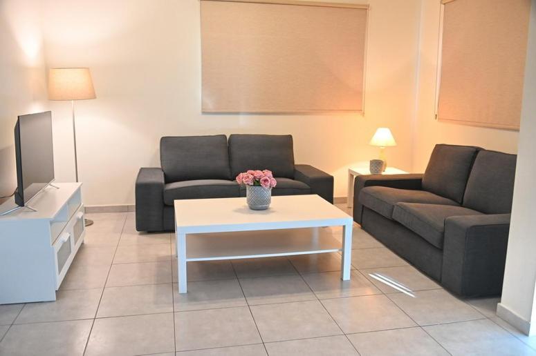 Edessis Beach House Limassol Bagian luar foto