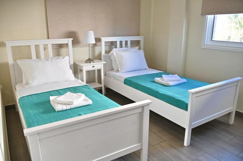 Edessis Beach House Limassol Bagian luar foto